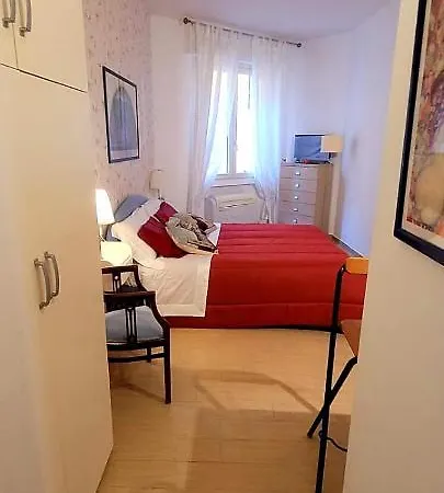 Pontevecchio Apartment